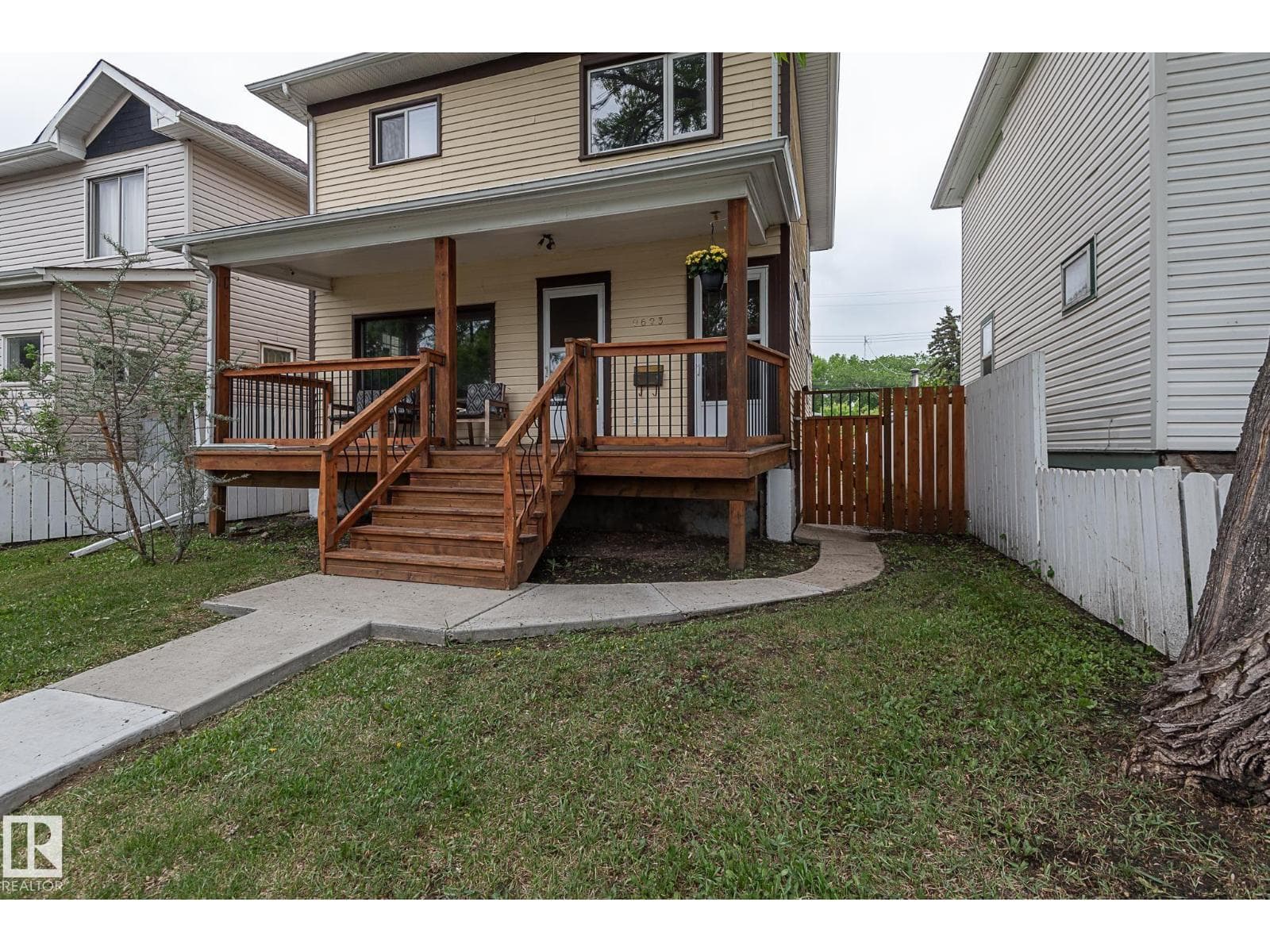 9623 110A AV NW — photo 2