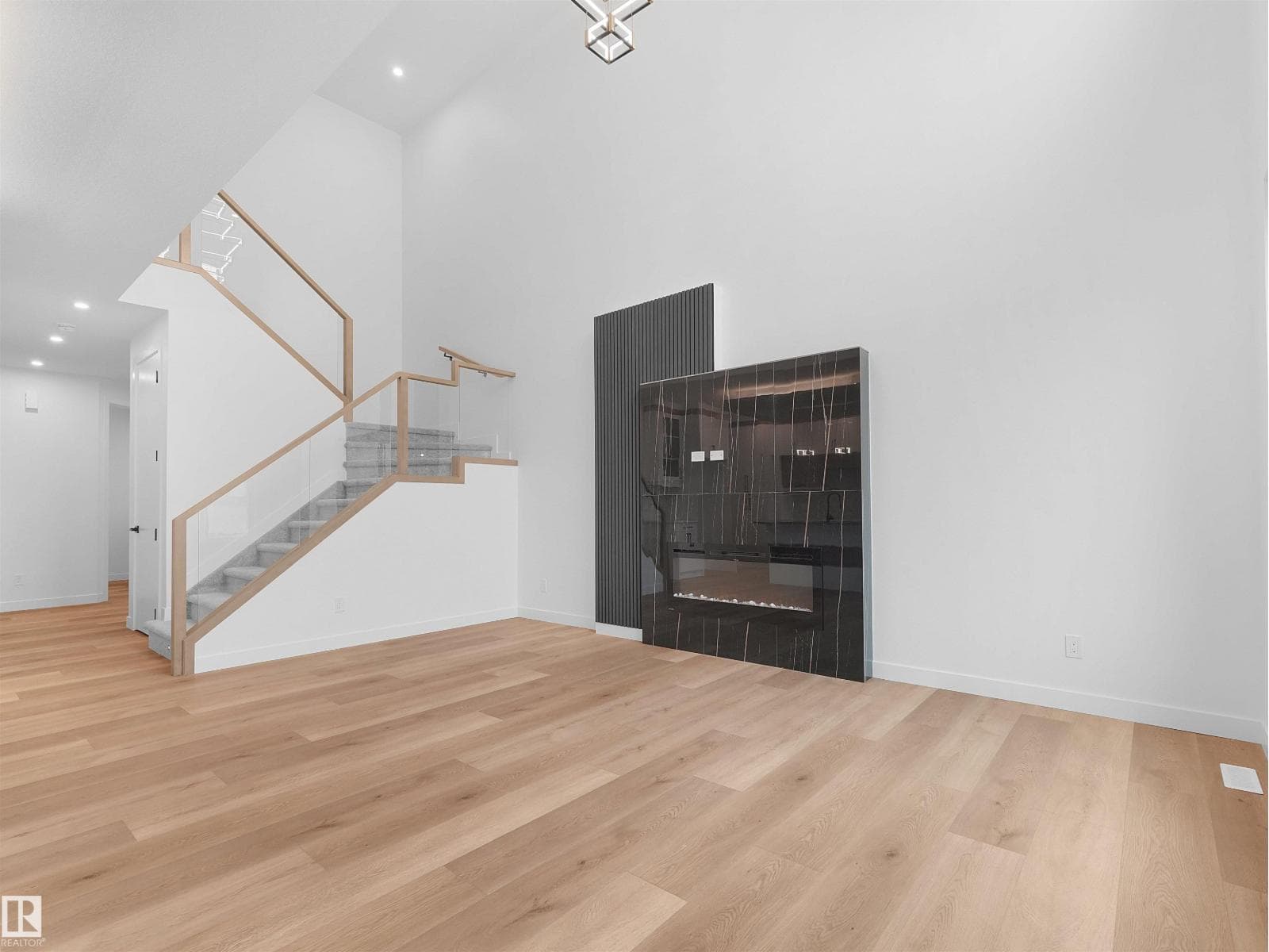 214 Crystal Creek Drive — photo 3