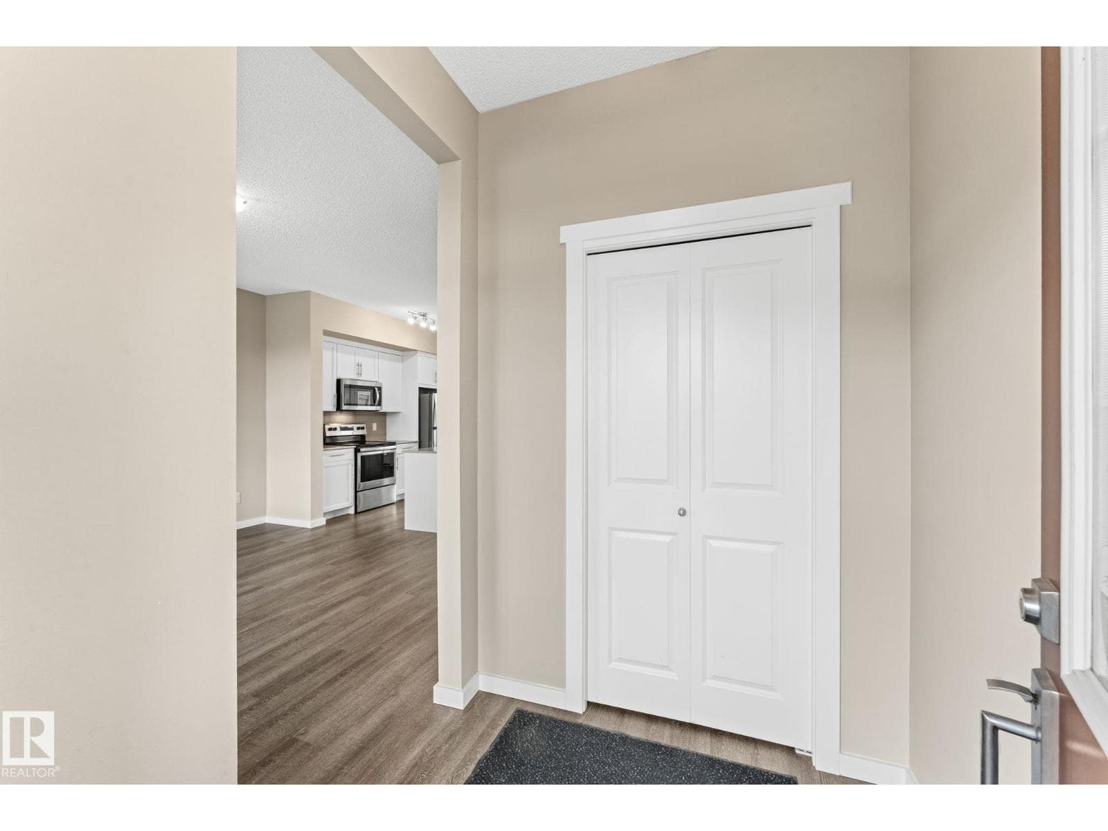 2282 GLENRIDDING BV SW — photo 4