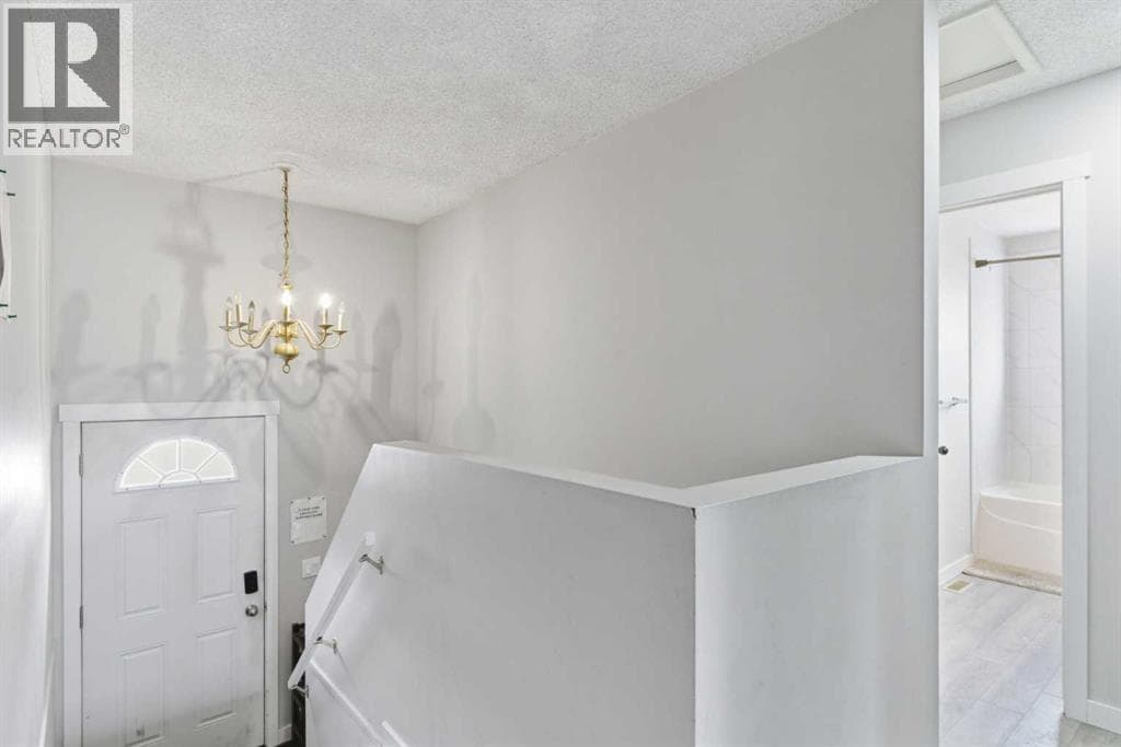 3811 14 Avenue NE — photo 3