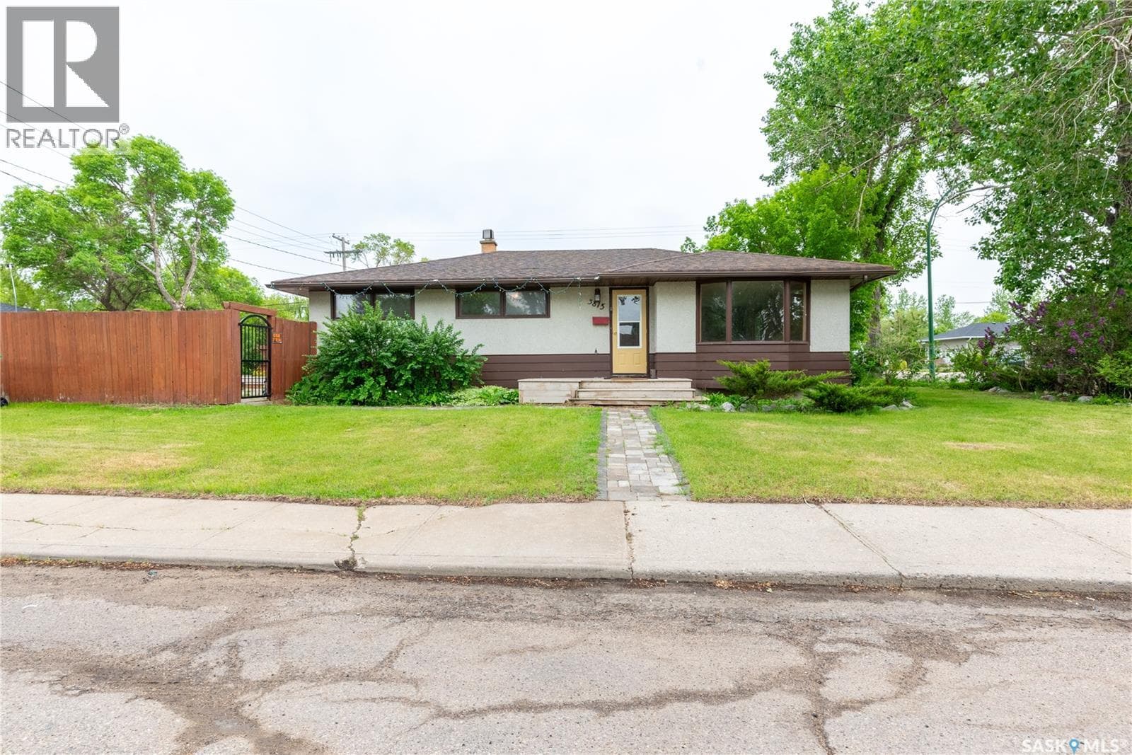 3815 Van horne AVENUE — photo 4