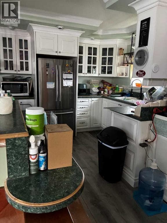 710 3 Avenue — photo 2