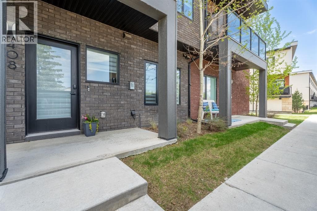 408 Greenbriar Common NW — photo 3