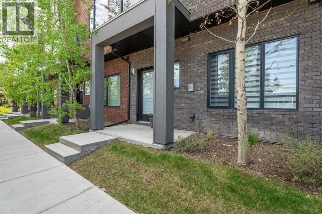 408 Greenbriar Common NW — photo 2
