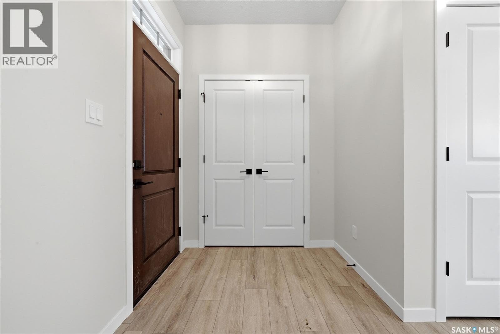 3252 Favel DRIVE — photo 2