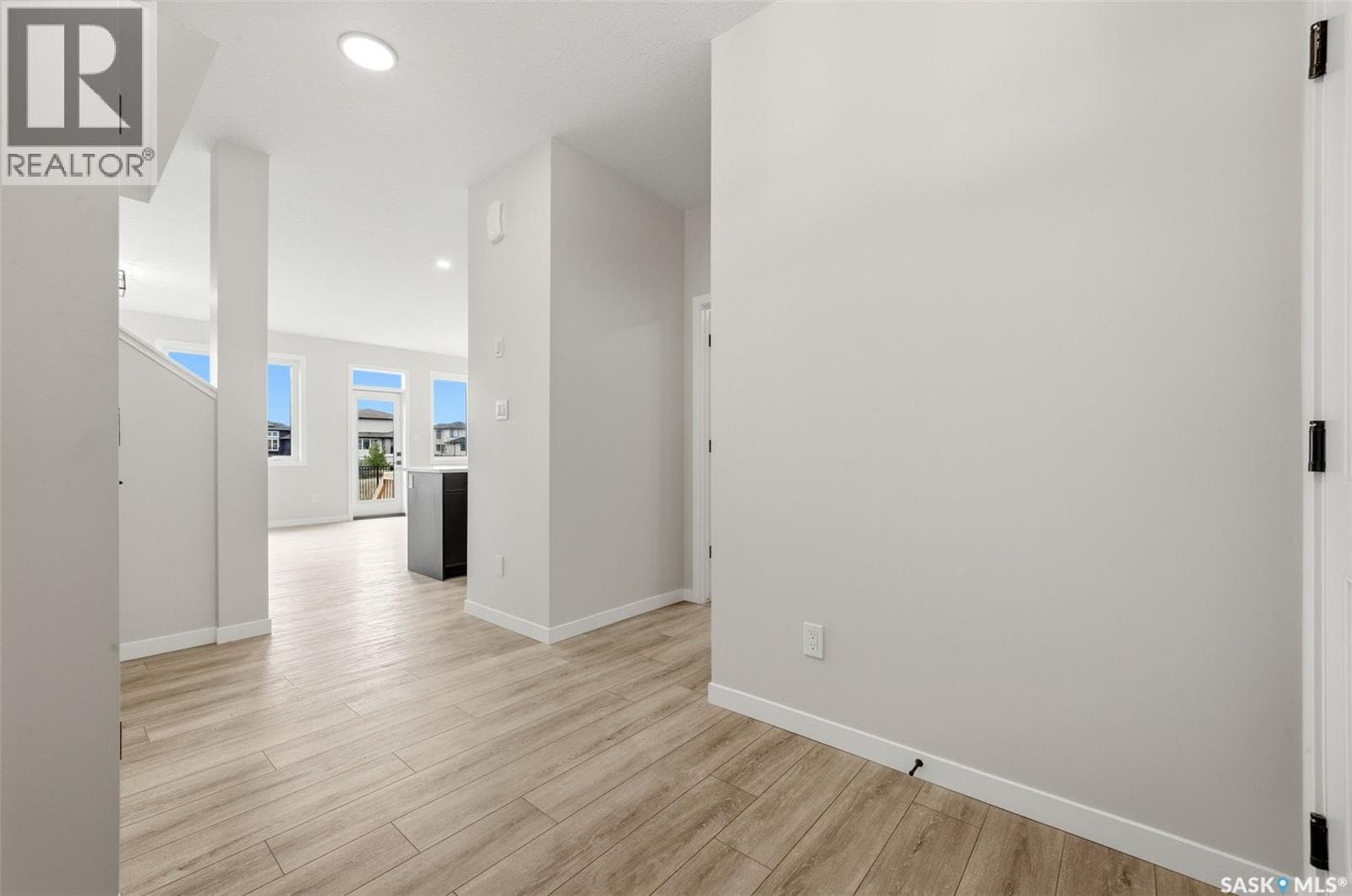 3252 Favel DRIVE — photo 3
