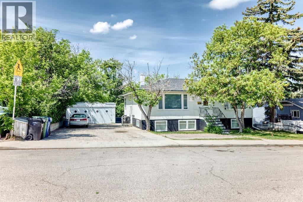 2511 15A Street SW — photo 2