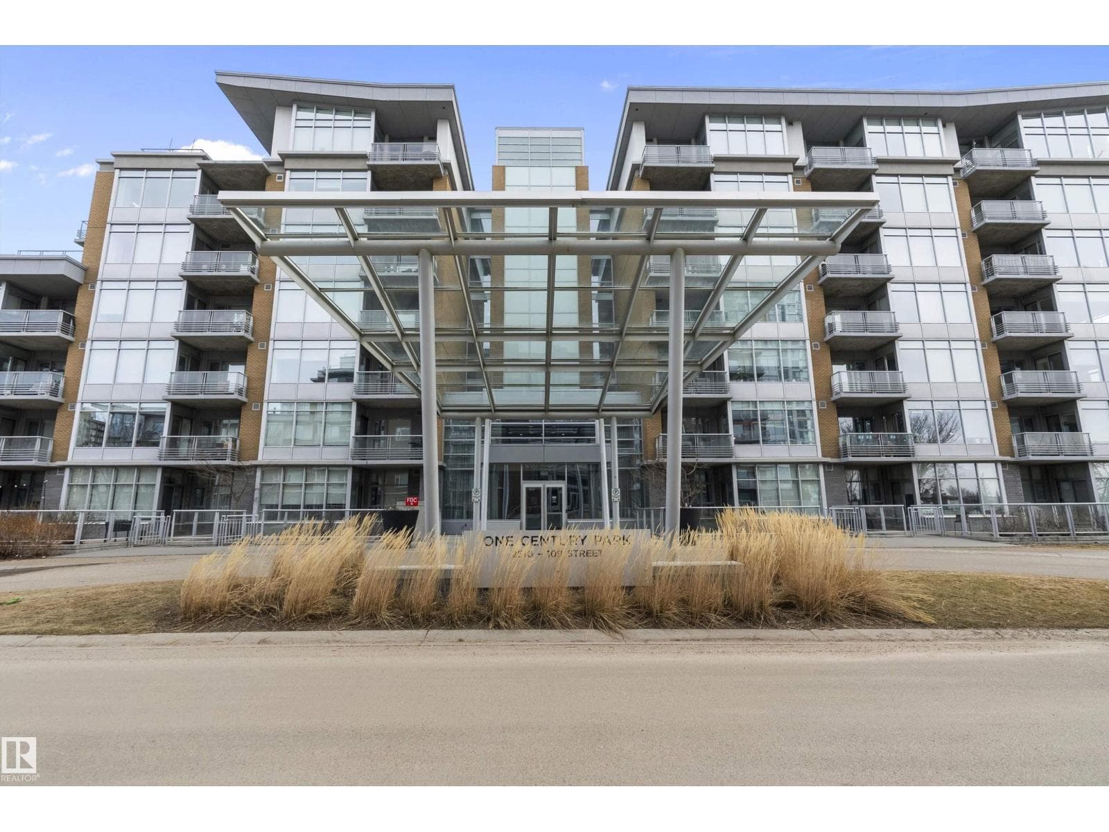 #508 2510 109 ST NW