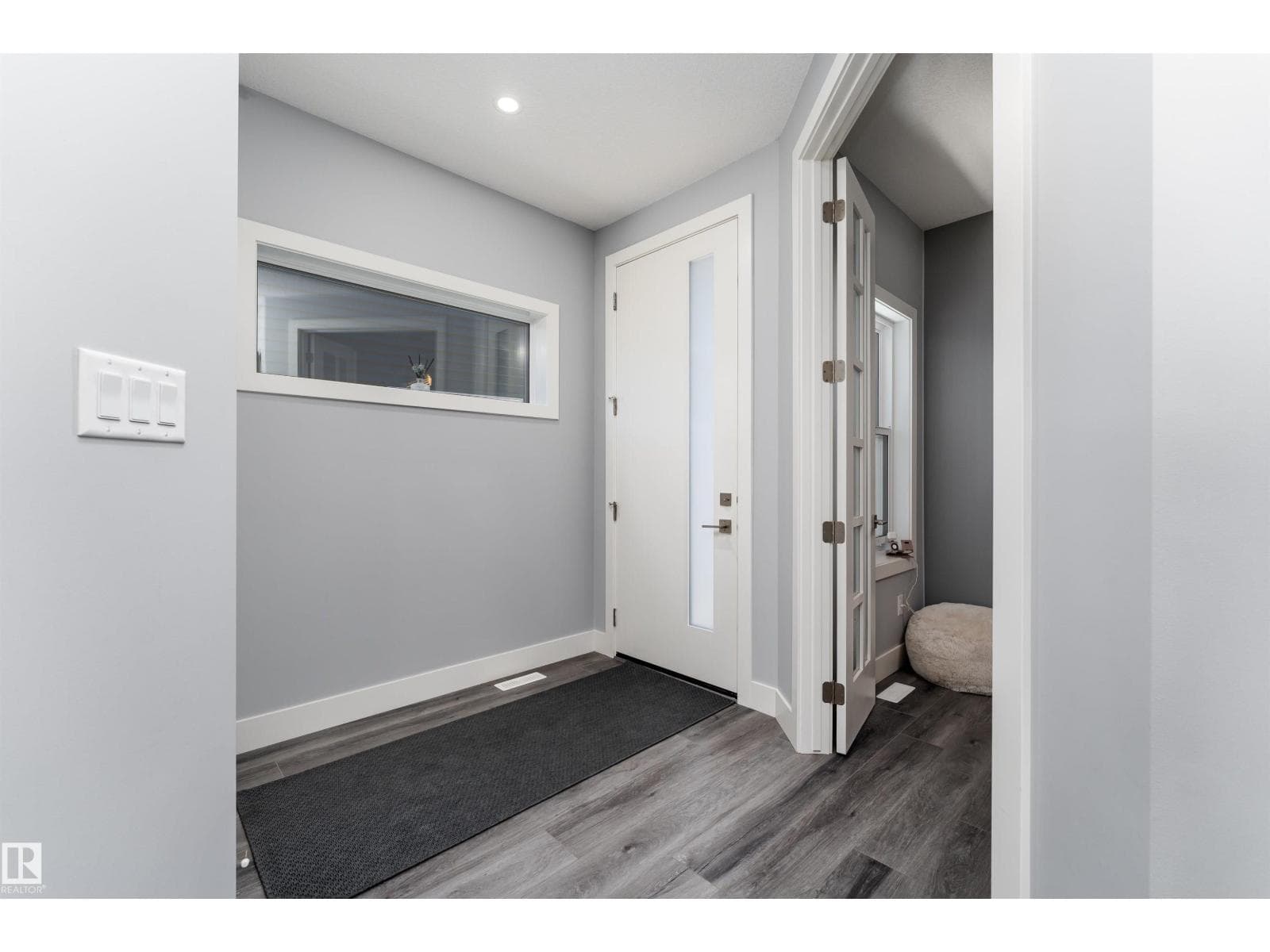 18 KIWYCK LI — photo 2