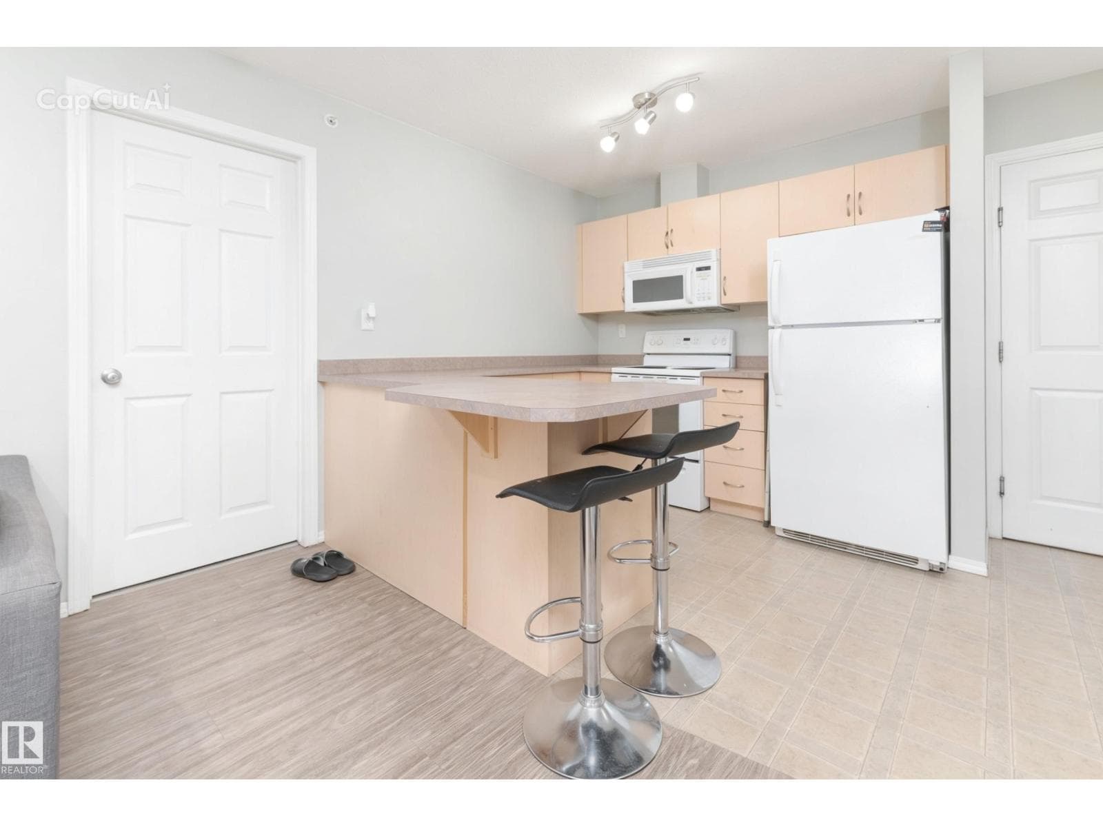 #418 4310 33 ST — photo 5
