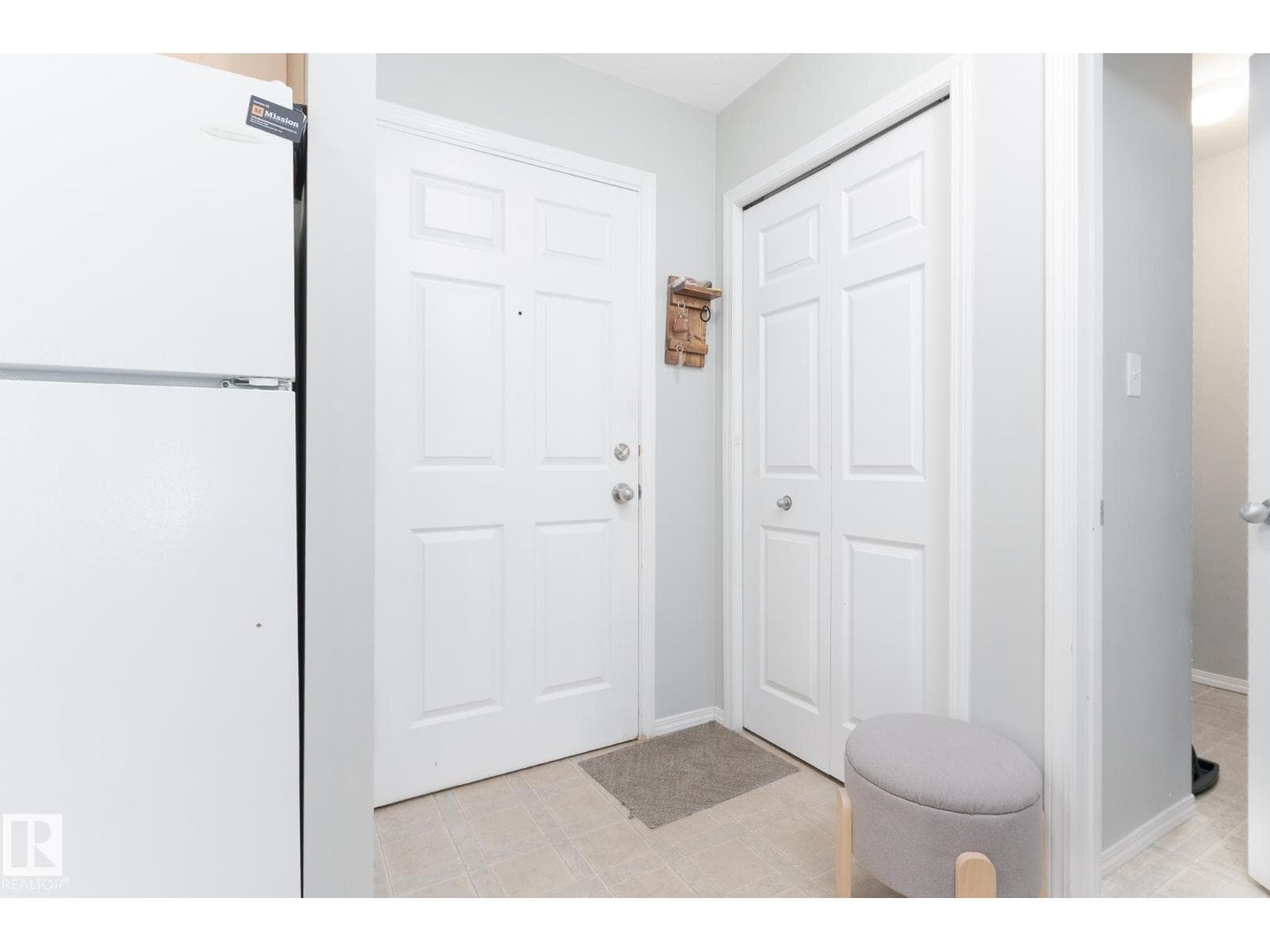 #418 4310 33 ST — photo 2
