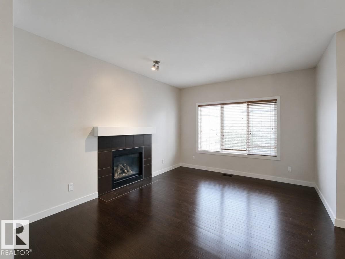 1227 SECORD LD NW — photo 3
