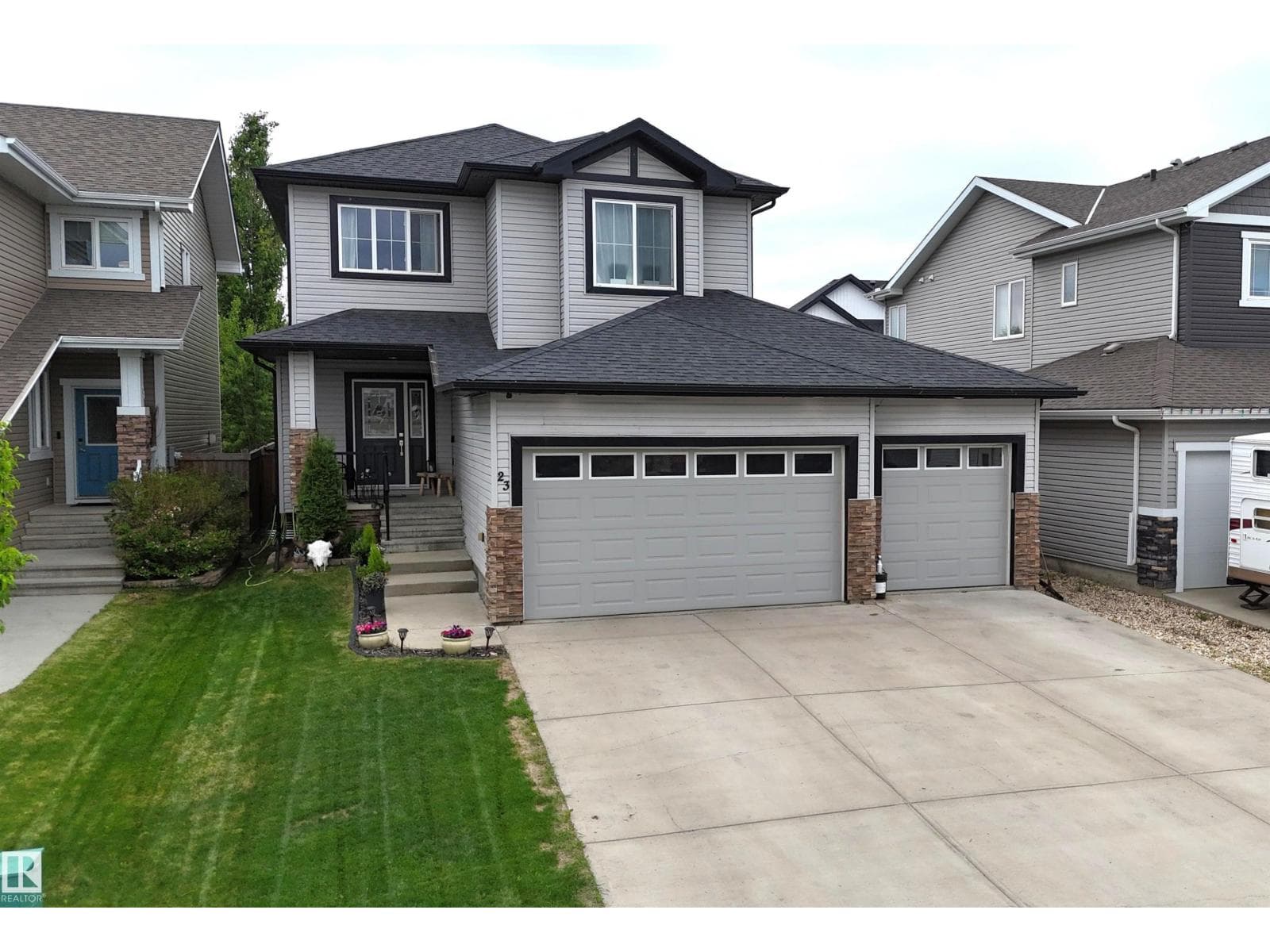 23 DILLWORTH CR