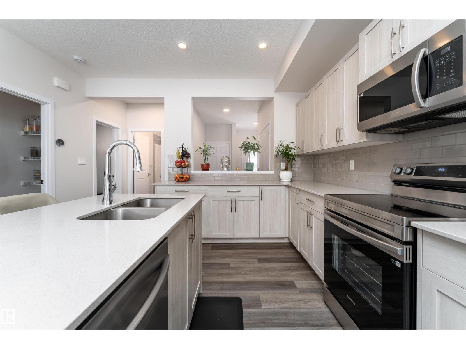 2120 MUCKLEPLUM CR SW — photo 4