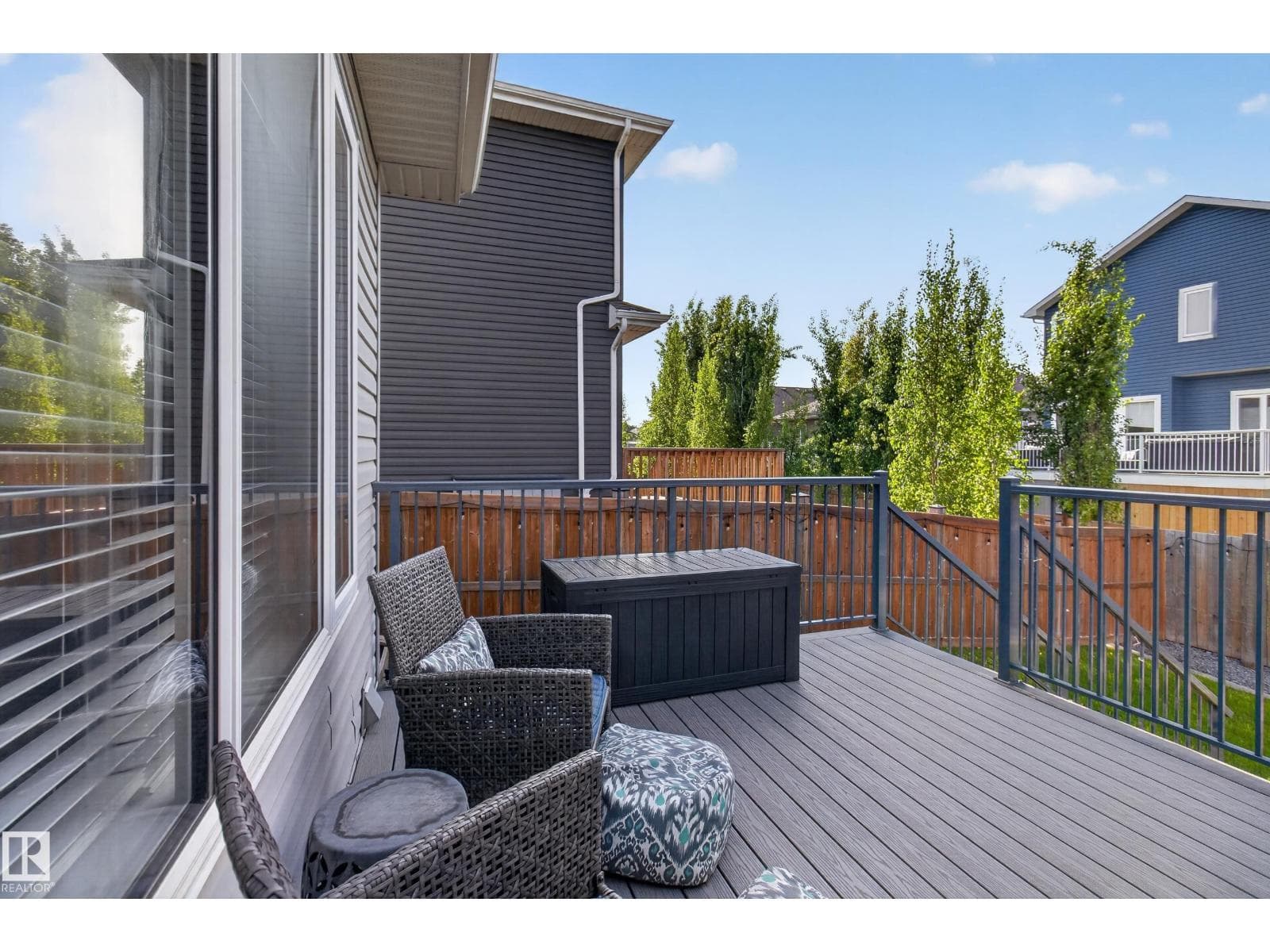 457 MEADOWVIEW DR — photo 4