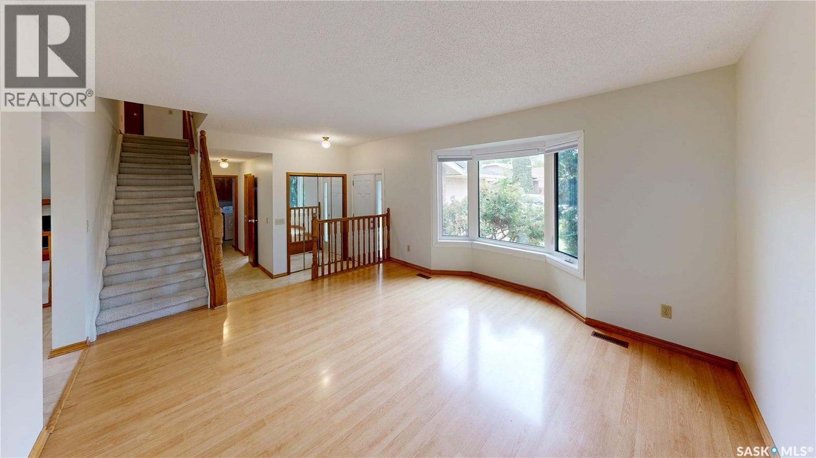 2630 Crocus DRIVE — photo 3