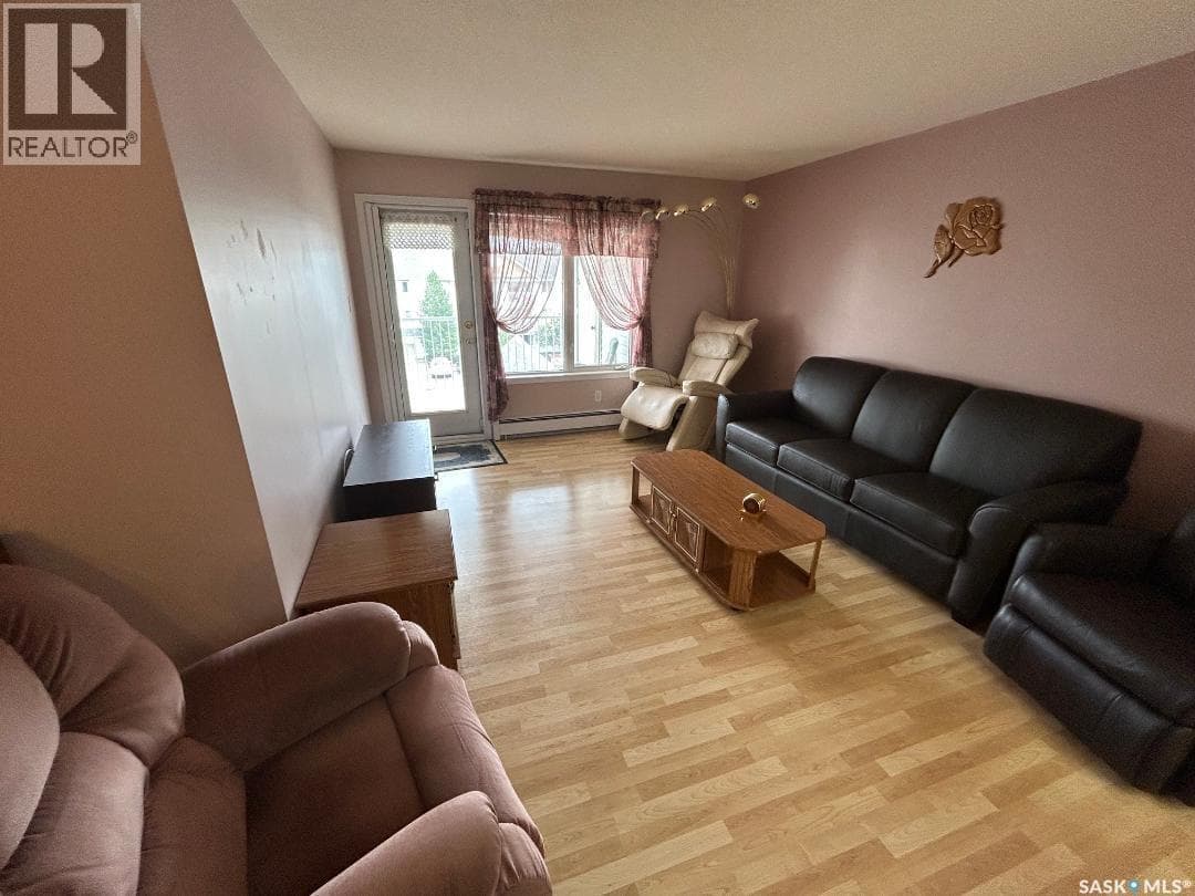 305 303 Pinehouse DRIVE — photo 5