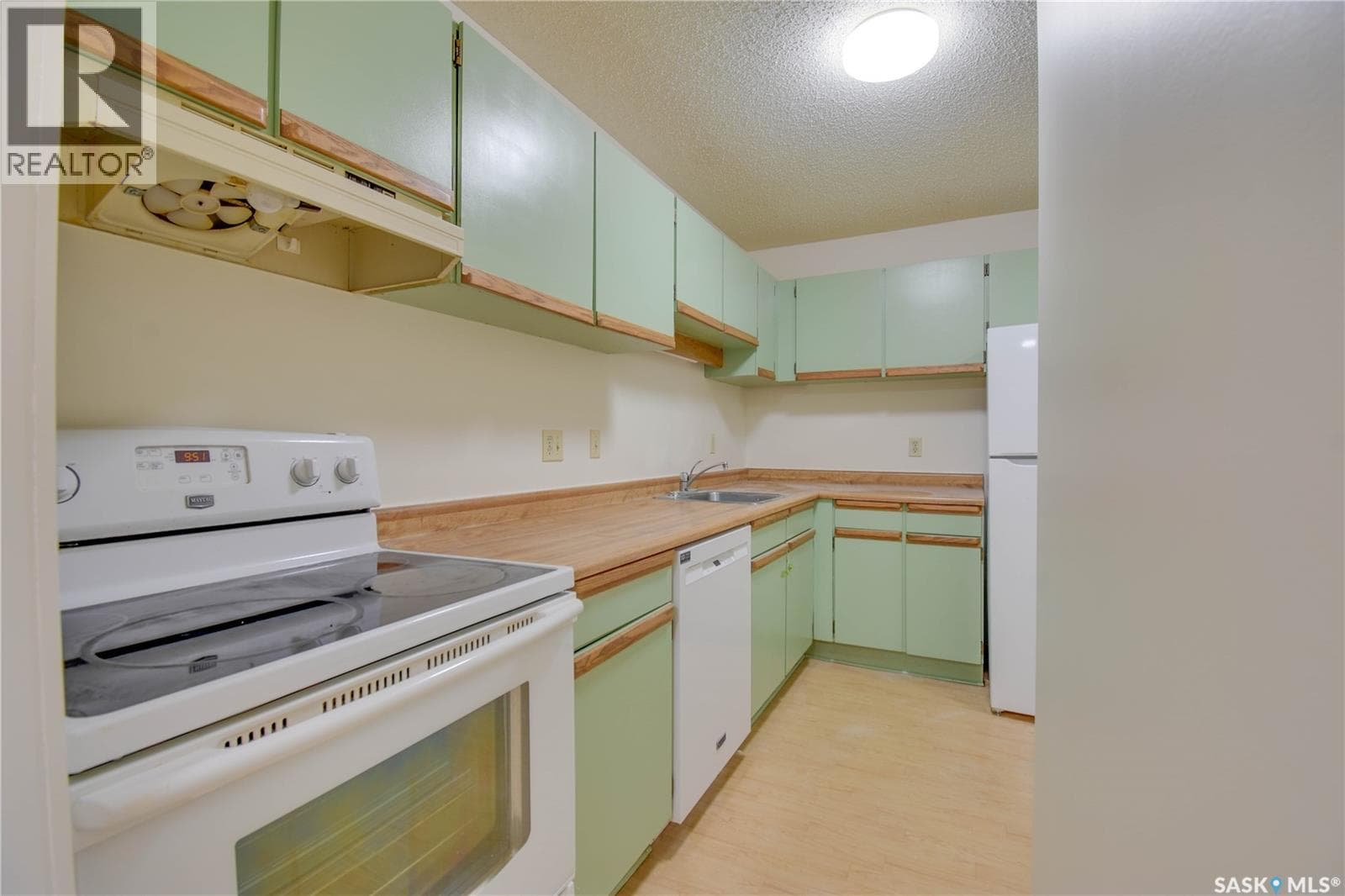 101 375 Kingsmere BOULEVARD — photo 3