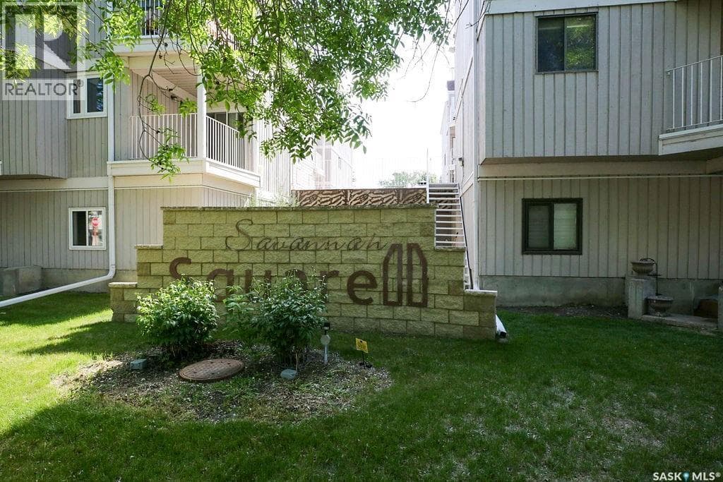 118 2315 McIntyre STREET — photo 2