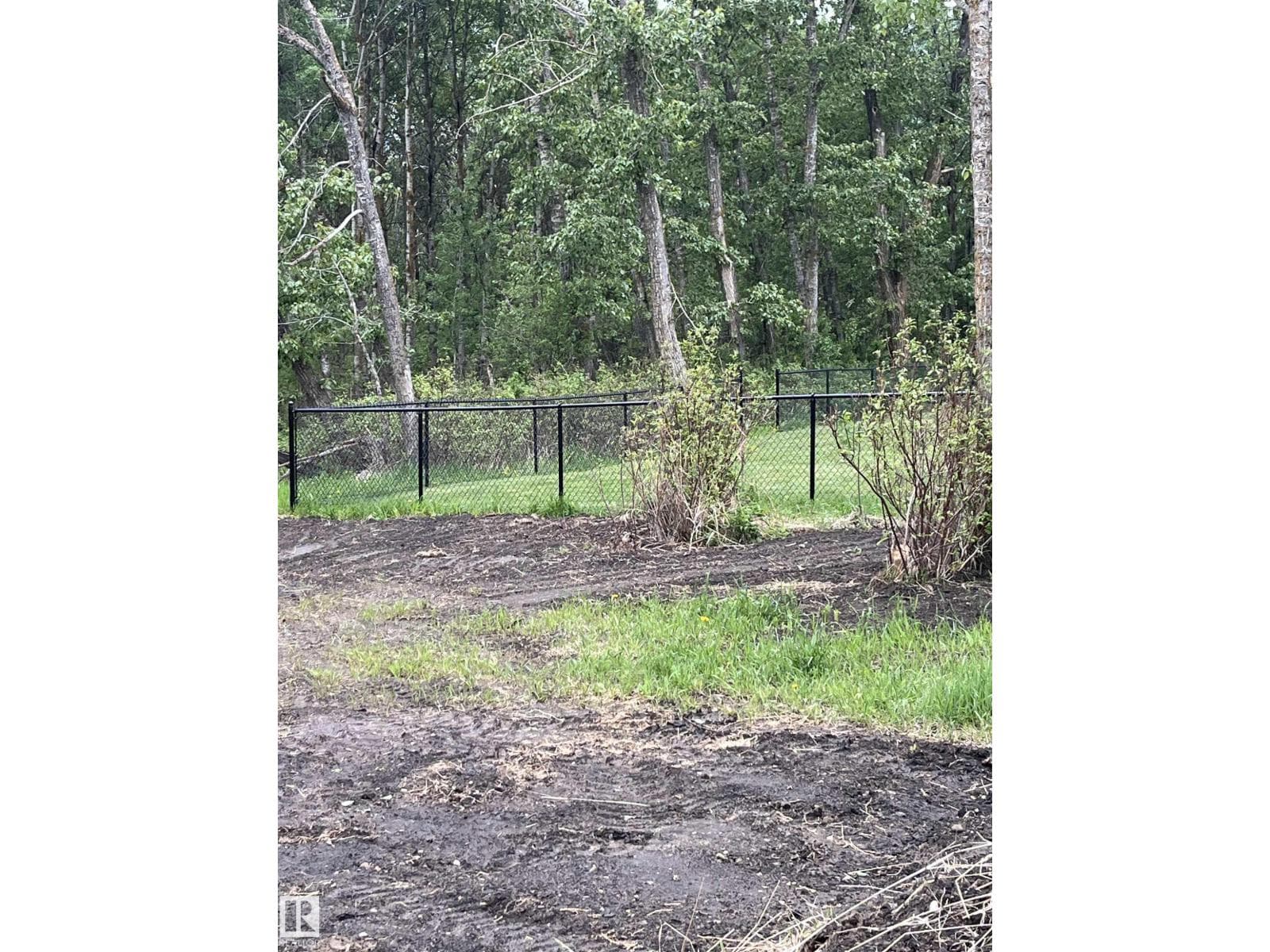 103 Riverbend RD — photo 2