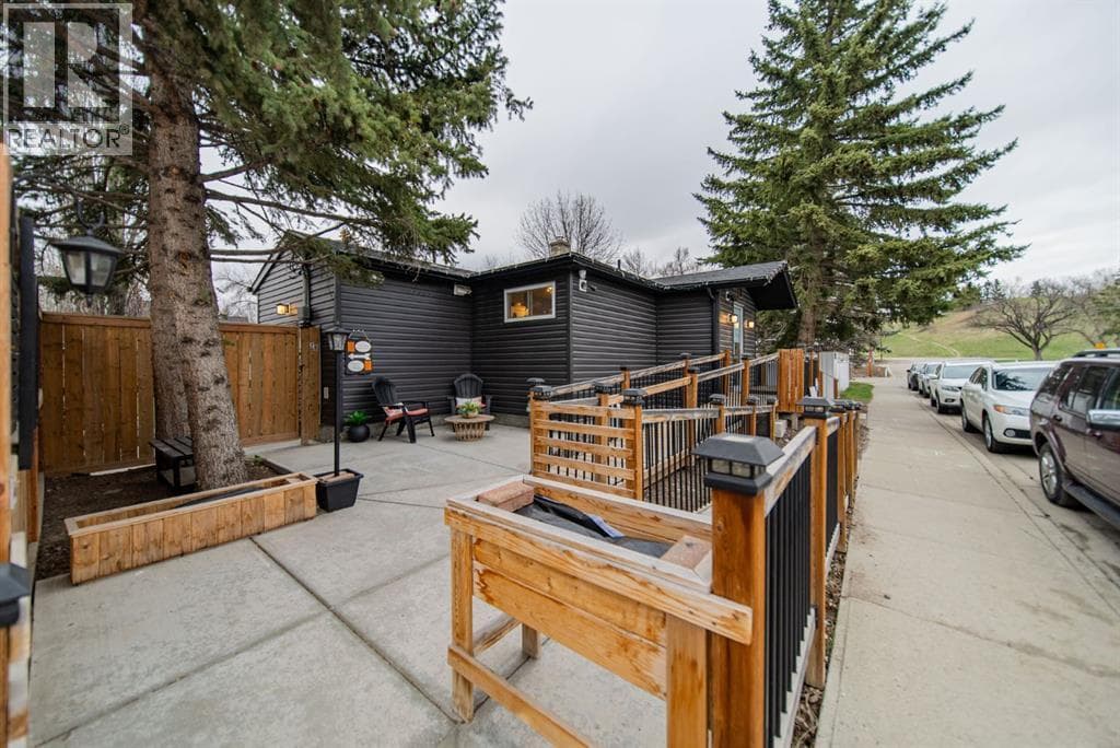 2 Elk Avenue — photo 3