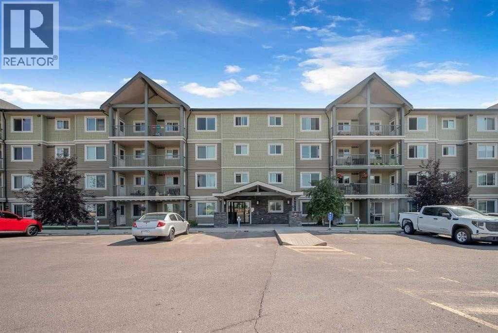2208, 181 Skyview Ranch Manor NE