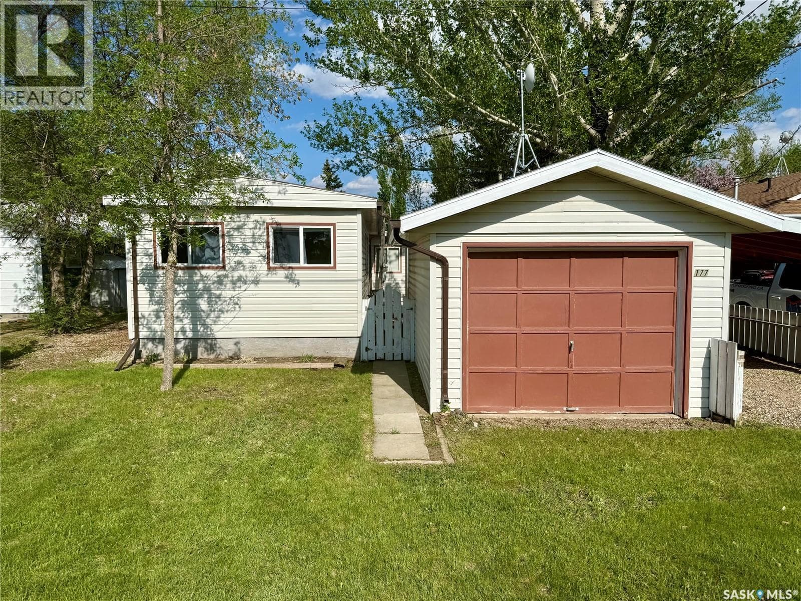 177 Poplar LANE — photo 2