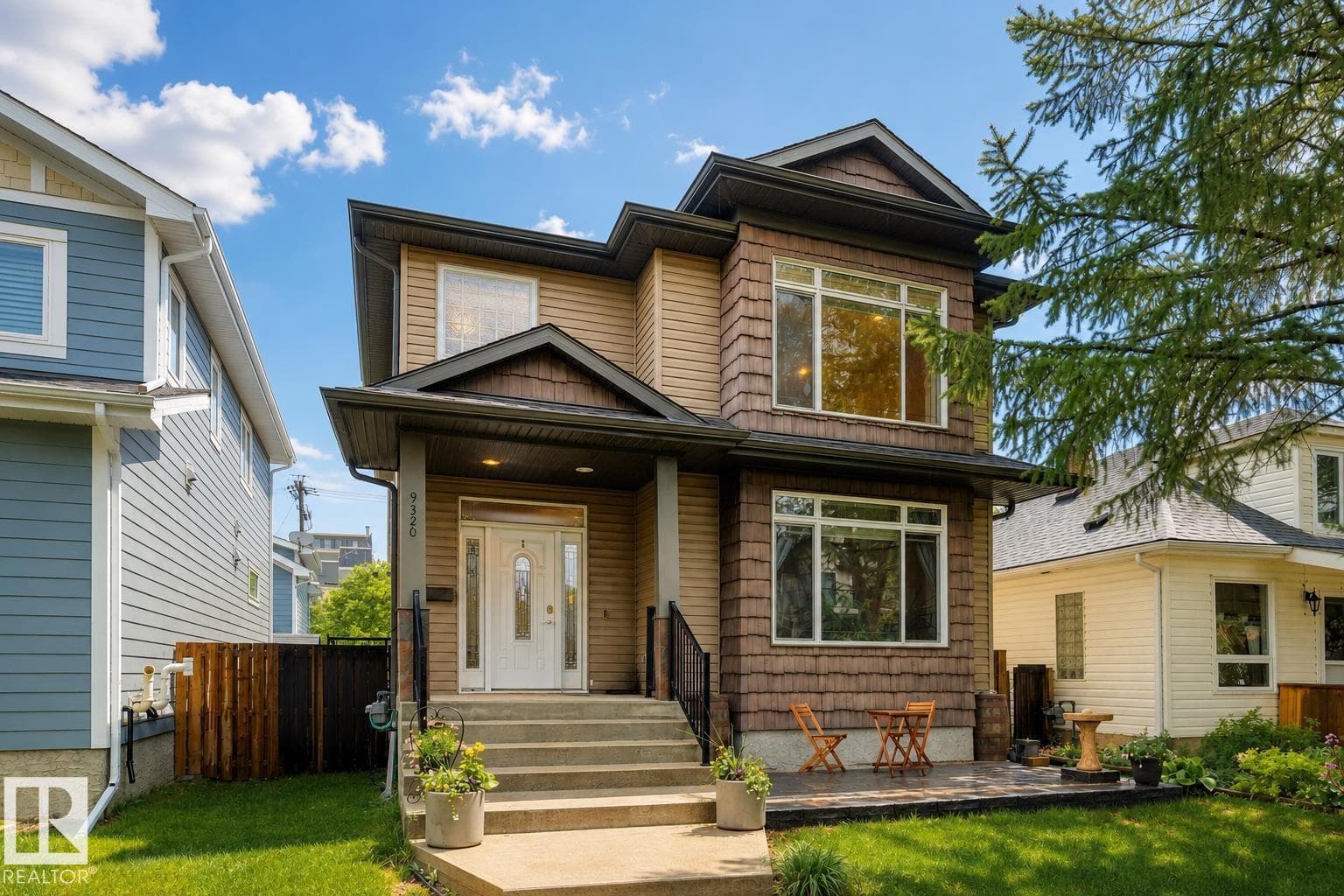 9320 81 AV NW
