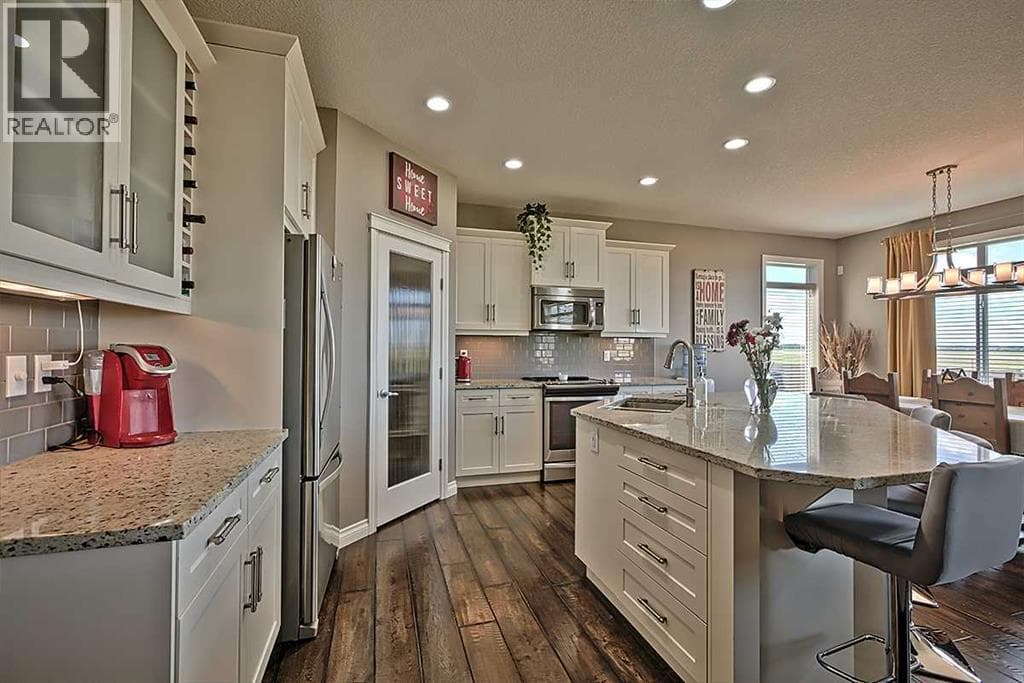 732 Hampton Hills Drive NE — photo 4