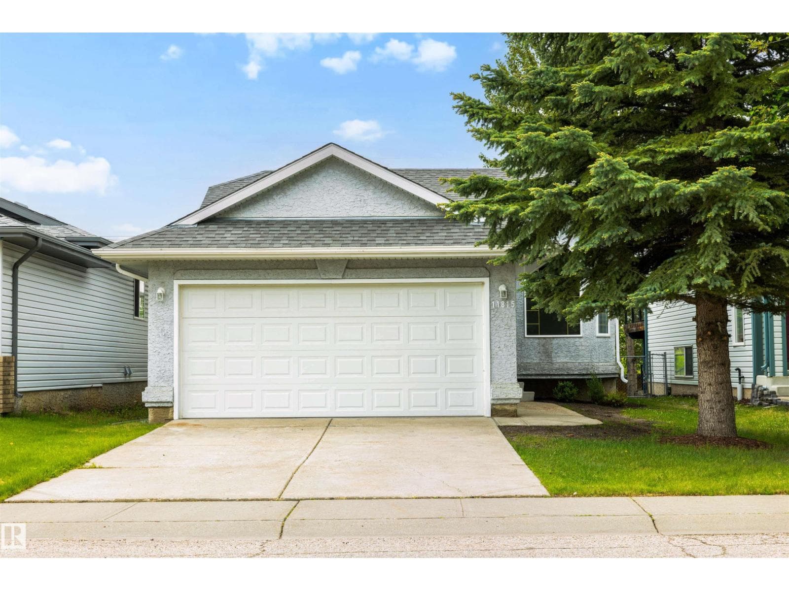 11815 8 AV NW