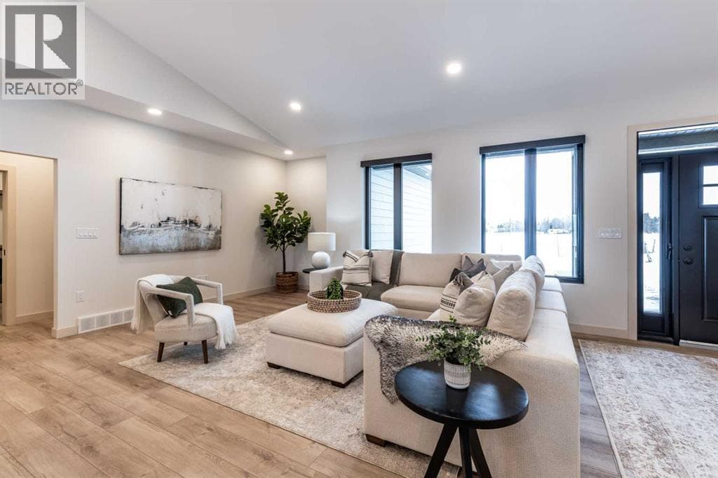 308 Yuma Court — photo 4
