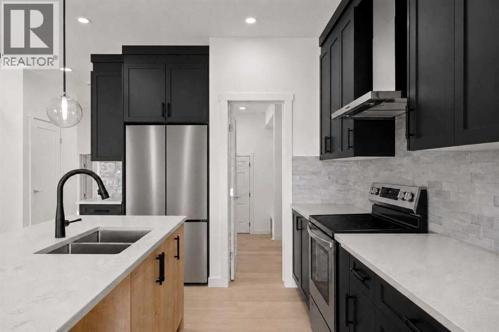 83 Heritage Manor — photo 3