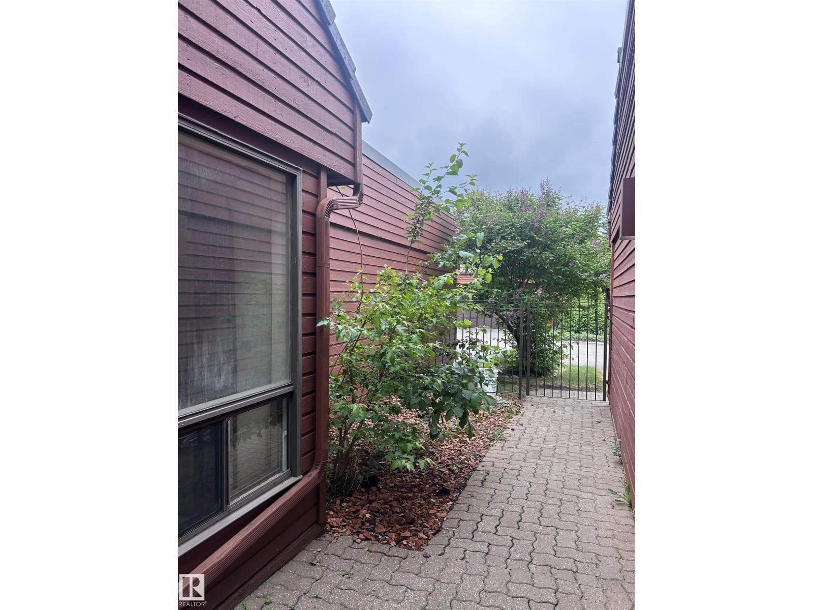 #23 500 LESSARD DR NW — photo 2