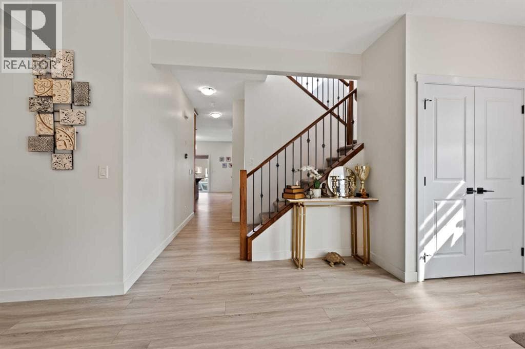 312 Homestead Grove NE — photo 3