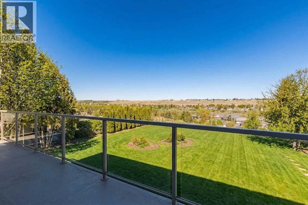 586 Prospect Drive SW — photo 2