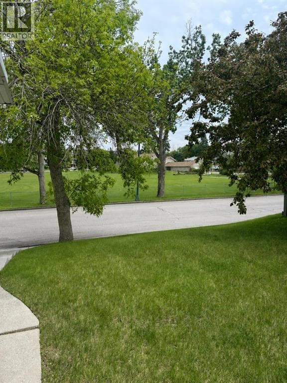 19 Meadowview Road SW — photo 3