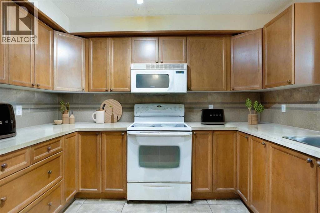 2107, 5200 44 Avenue NE — photo 5