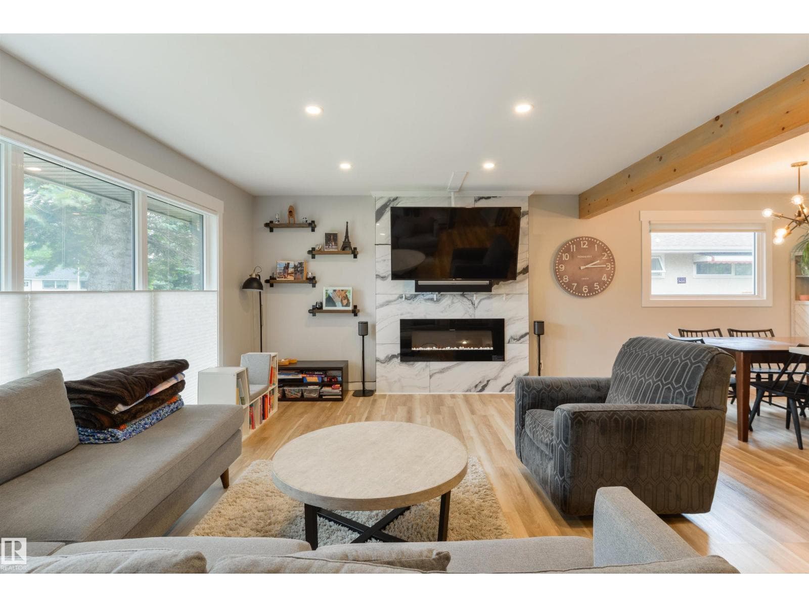 14307 86 AV NW — photo 5