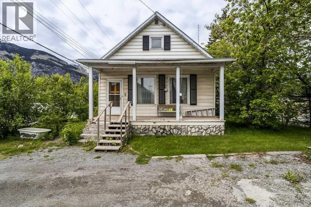 5 Mt. Laurie Road
