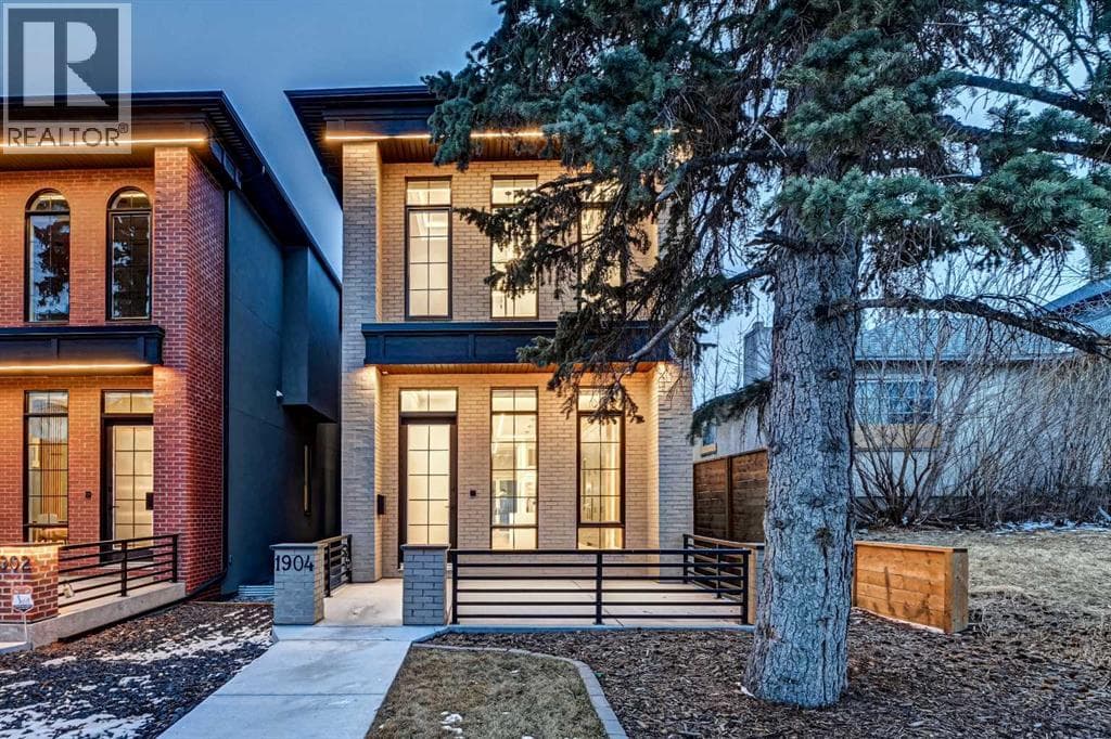 1904 13 Street SW