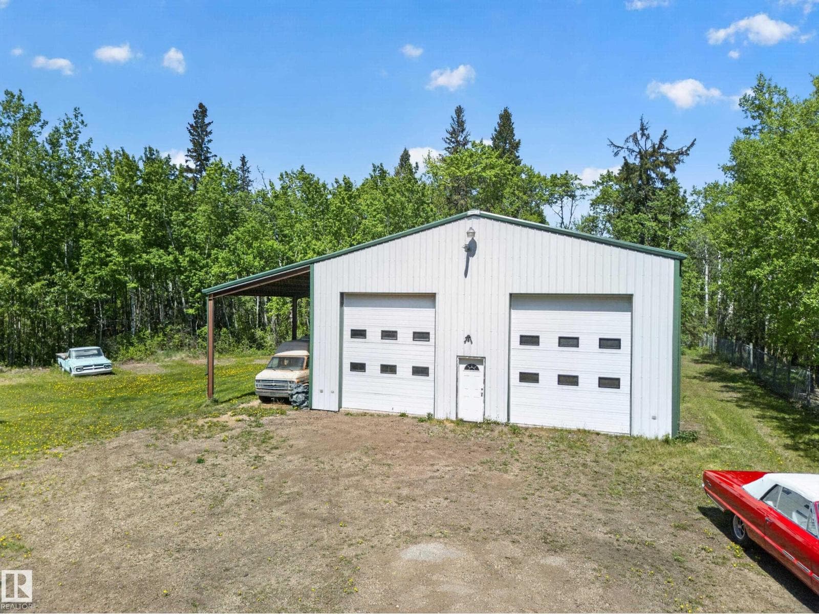 22048 TWP ROAD 522 — photo 4