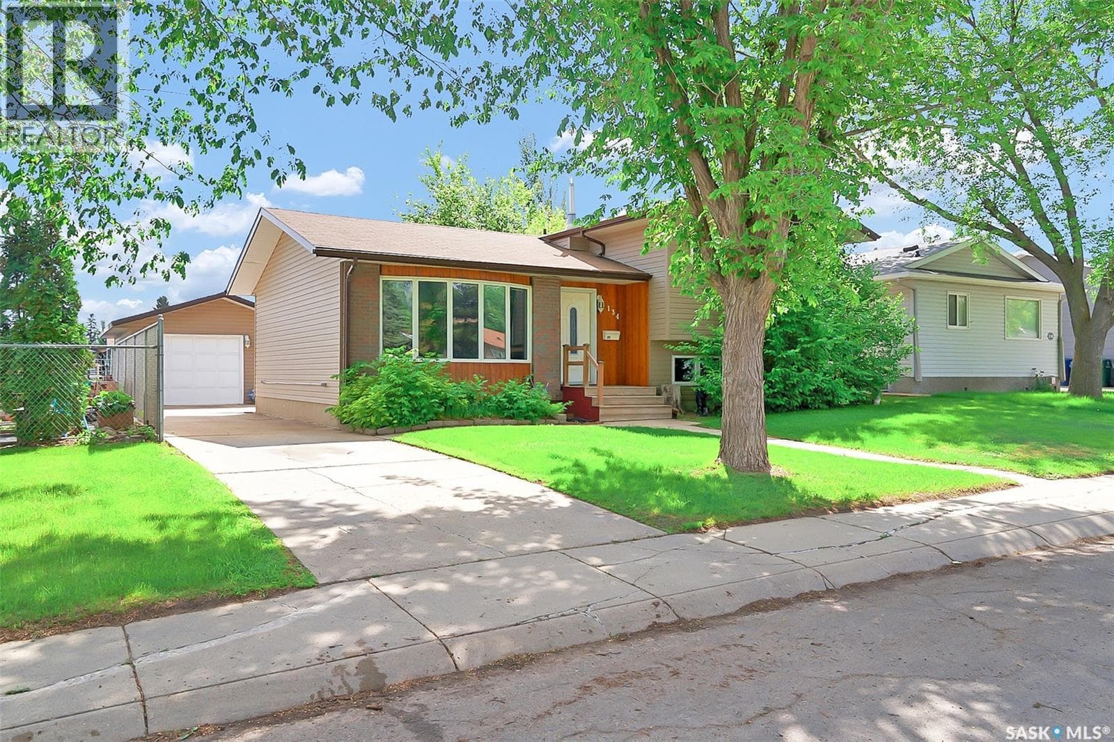 134 Devonshire CRESCENT