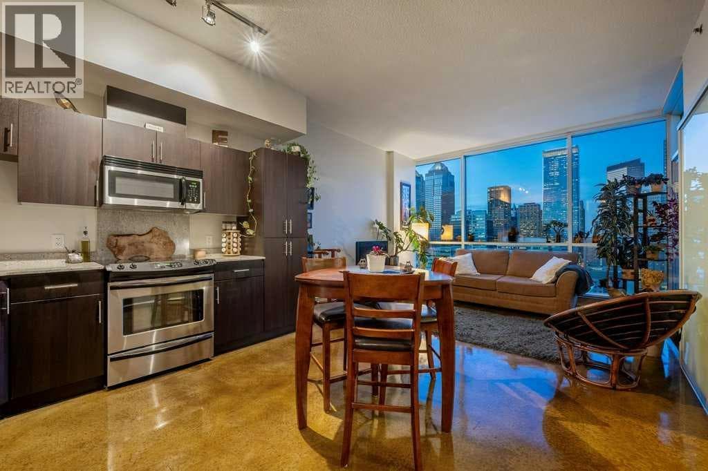 1703, 135 13 Avenue SW — photo 3