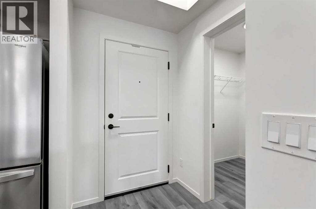 407, 140 Mahogany Street — photo 3