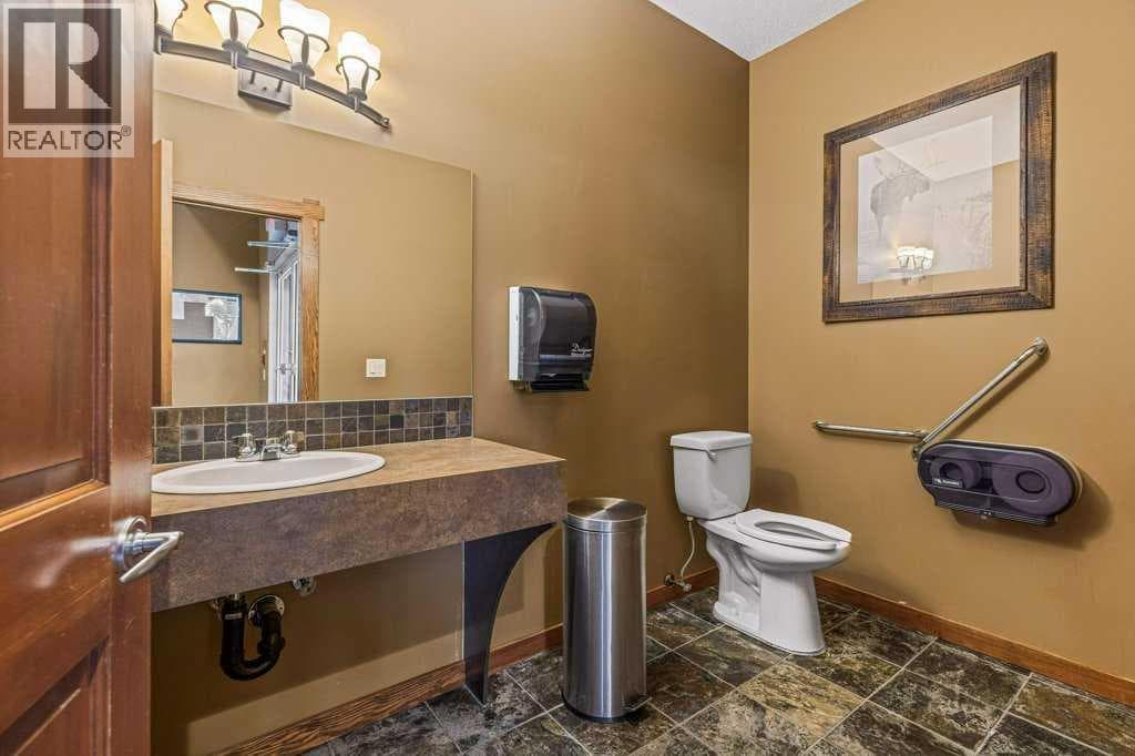 120, 150 Crossbow Place — photo 5
