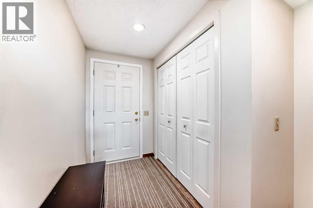374 Point Mckay Gardens NW — photo 5