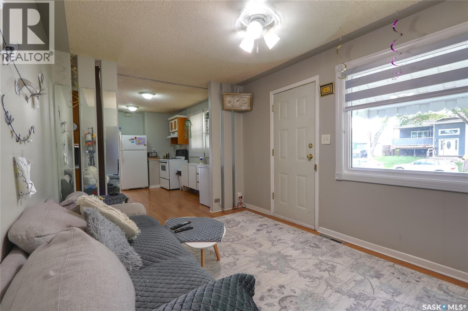 426 Robinson STREET — photo 4