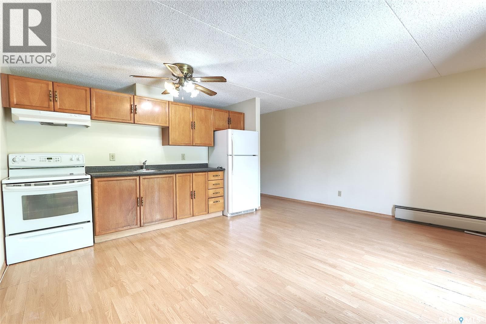 107 2125 Osler STREET — photo 4