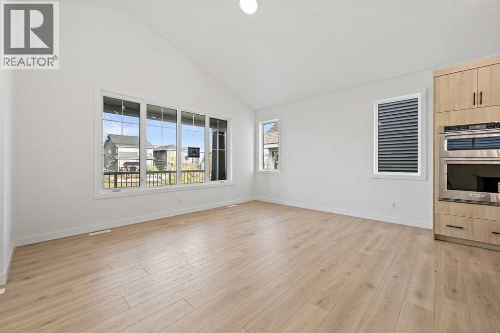 116 Mitchell Walk NW — photo 5