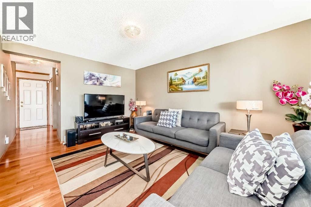 69 Applemont Place SE — photo 2